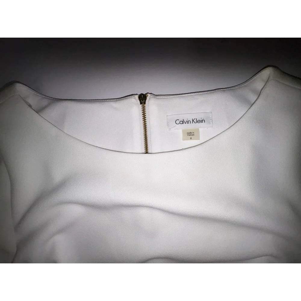 Calvin Klein White Bell Sleeve Sheath Dress‎ Size 6 - Picture 3 of 12